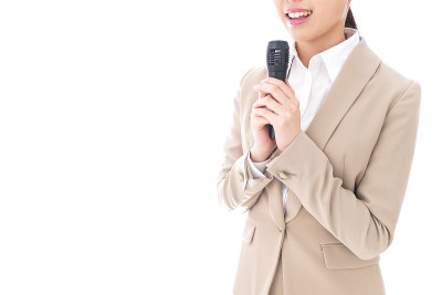 女性成为候选人