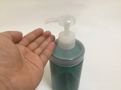 面具和消毒剂