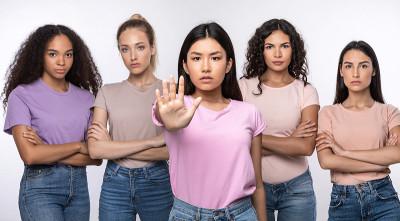 亚洲女性示意停止保护女性，摄影拍摄