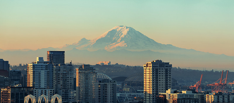 雷尼尔山