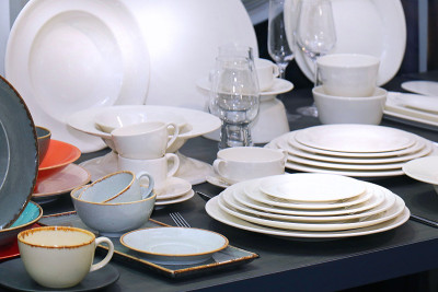瓷盘餐具
