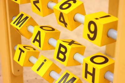 字母和数字
