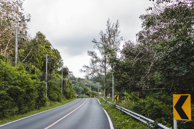 泰国普吉岛的公路