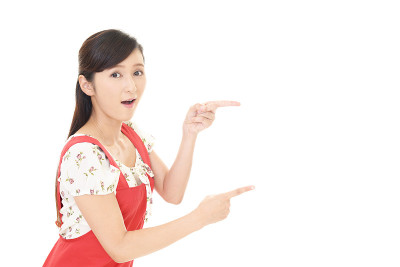 亚洲家庭主妇感到惊讶