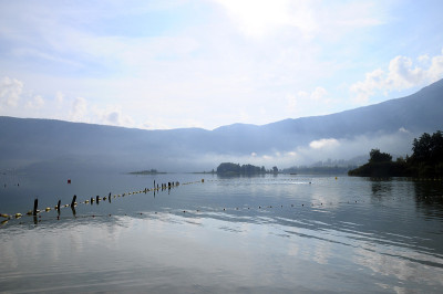 法国艾奎贝勒特湖景观
