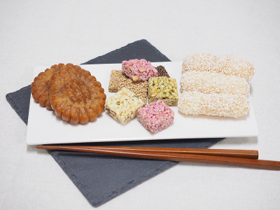 韩国传统糖果Yakgwa和Gangjeong, yugwa