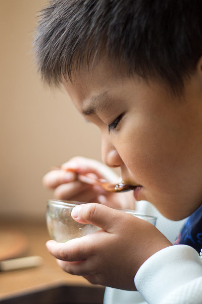 尝试绿茶和日本糖果