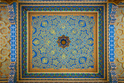 清真寺天花板上的壁画