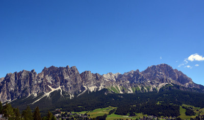 Cortina d' amazzo的基督山克里斯托
