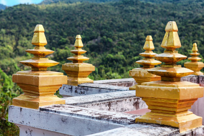 泰国科帕颜，恰洛姆的中国桑桑寺观音寺金塔