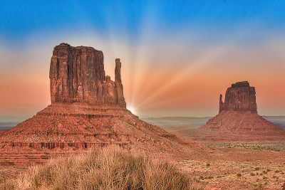 纪念碑谷地区的科罗拉多高原与巨大的砂岩在Arizonaâ犹他州边界上，在一个纳瓦霍民族保留地。美