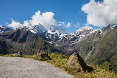阿尔卑斯山的山路