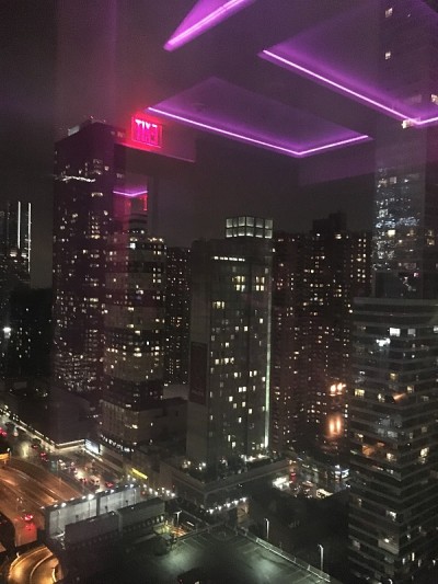 纽约曼哈顿摩天大楼的夜晚。