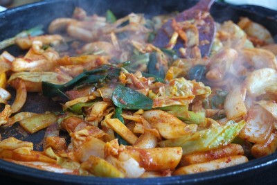 韩国春川Dakgalbi，传统鸡肉食品