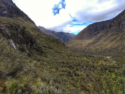 徒步前往拉古纳69号，Huascarán国家公园，瓦拉兹，秘鲁