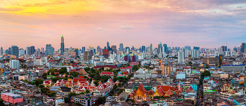 曼谷天际线日落全景，泰国。