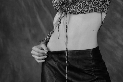 苗条性感的B&W