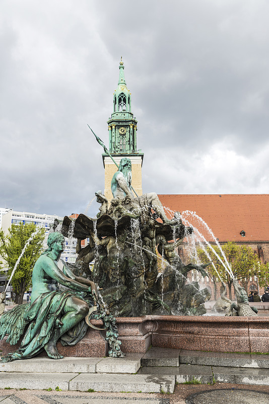 德国柏林海王星喷泉(Neptunbrunnen)