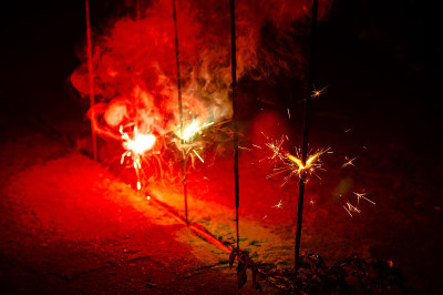 孟加拉火点燃新年