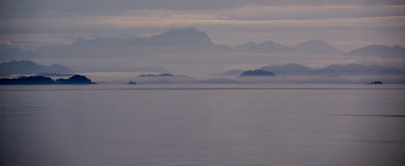 夏洛特女王海峡