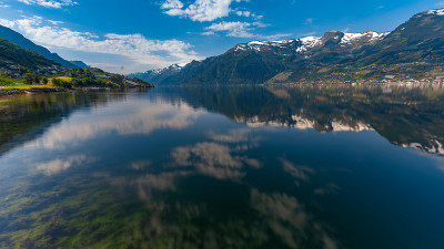 Breathtaking landscapes along the Hardanger fjord 