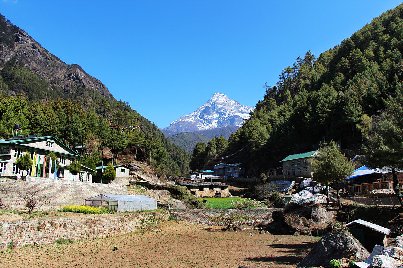 尼泊尔南部的昆比拉山