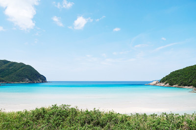 日本福冈岛的高滨海滩