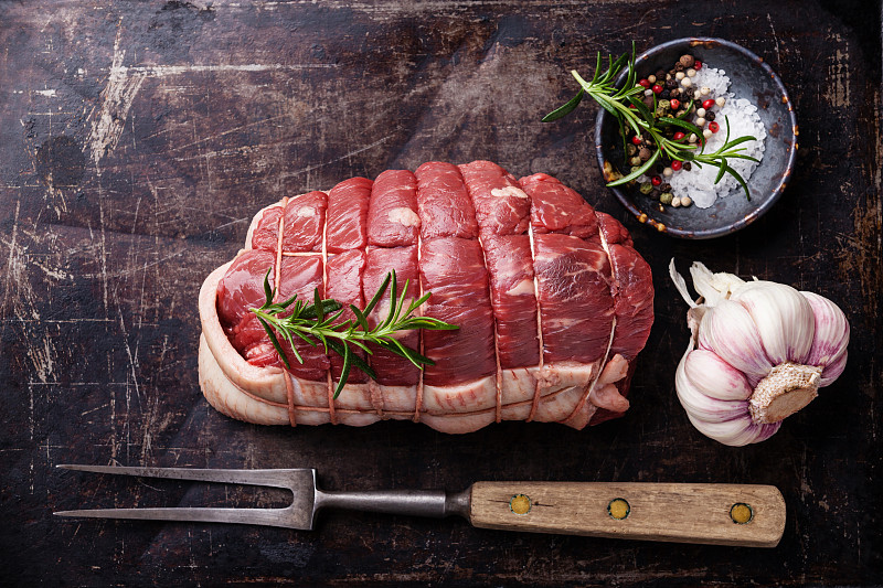 生烤牛肉