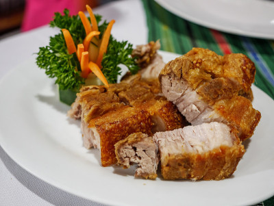 传统菲律宾食物- Lechon Kawali