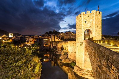 Besalu