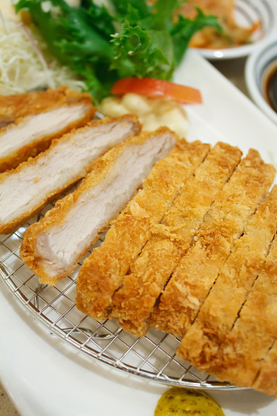 面包屑猪排，日式炸猪排
