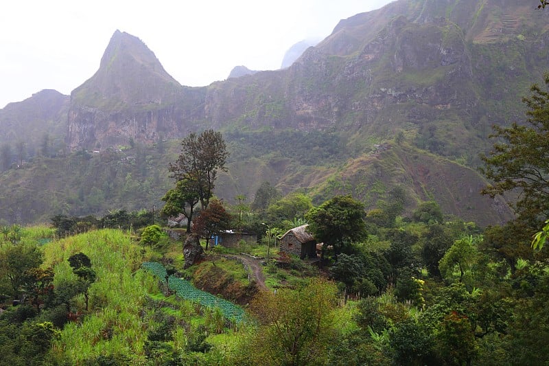 佛得角圣安多山岛的美丽景色