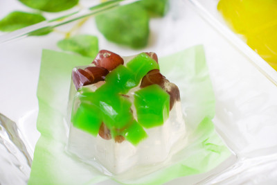 夏日日本甜品“Wagashi”。