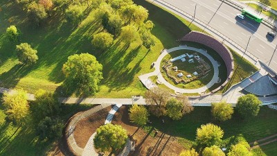 Mahiliou,白俄罗斯。建于18世纪的三一教堂。莫吉列夫的城市景观，著名的地标圣尼古拉斯修道院。