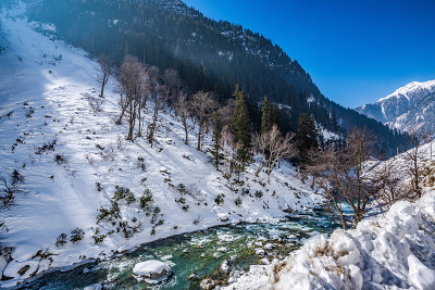 美丽的sonmarg在冬天，sonmarg，克什米尔