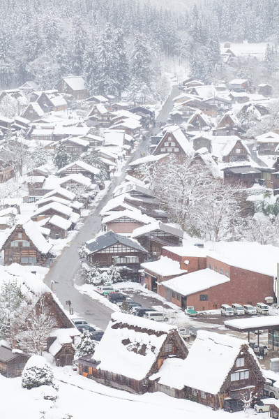 世界遗产白川村冬天下雪