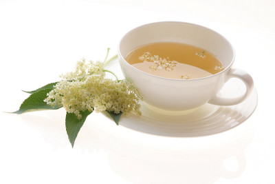 一杯接骨木茶