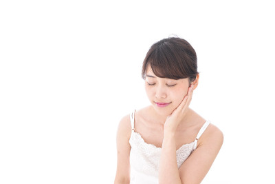 年轻女性皮肤护理