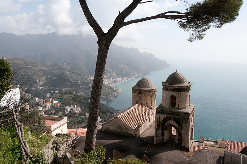 全景从Villa Rufolo在Ravello，阿马尔菲海岸