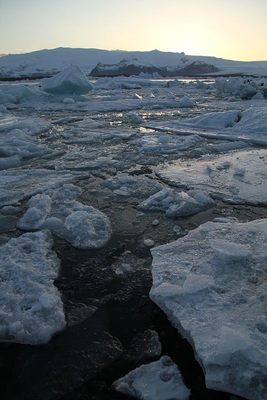 冰岛，Jokulsarlon泻湖，冰岛冰川泻湖湾