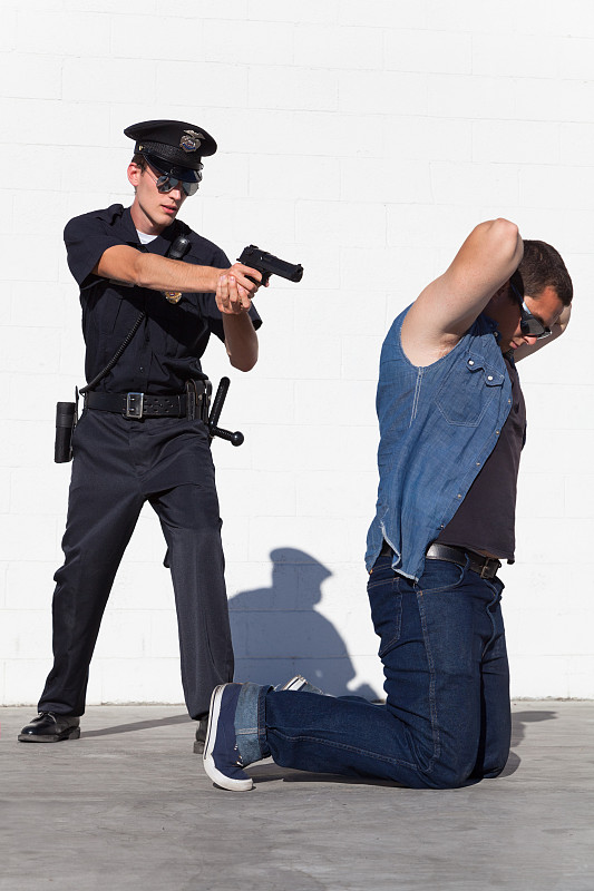 警察