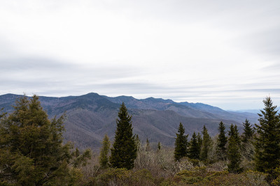 在北卡罗来纳州西部的黑山徒步旅行