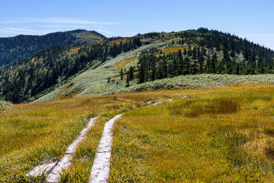 Aizukomagatake山和山路