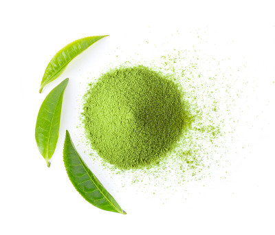 抹茶绿茶粉，白色底色。俯视图