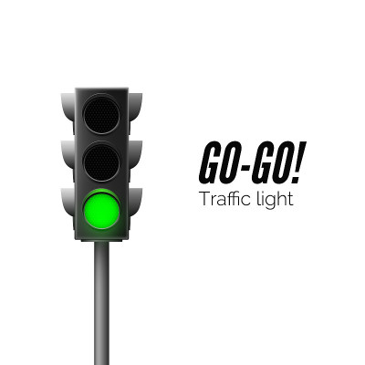 现实的绿色交通灯。交通法规。Go - business概念。孤立的矢量图