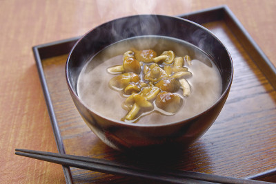 滑溜溜味噌汤
