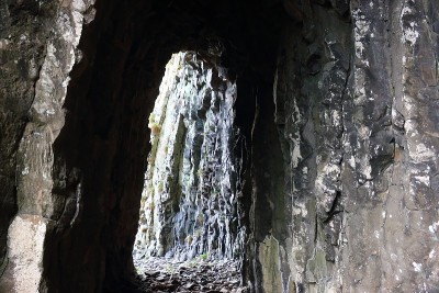 如沙洲状节理、奇岩、峭壁、海岸、