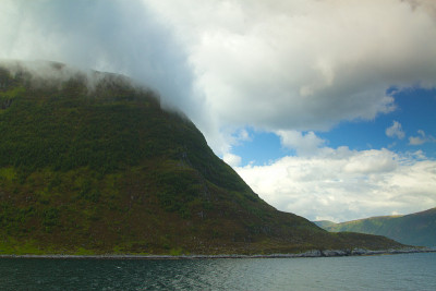 北部挪威峡湾。