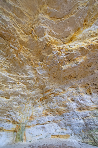 砂岩洞穴的墙壁细节