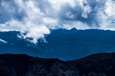 新西兰汤加里罗国家公园火山粗糙的景观